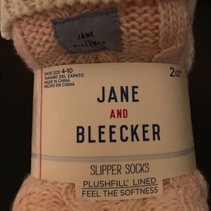 Jane and Bleecker 2-pack slipper socks.